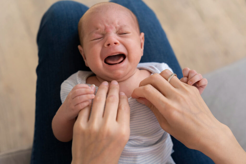 colic infant image